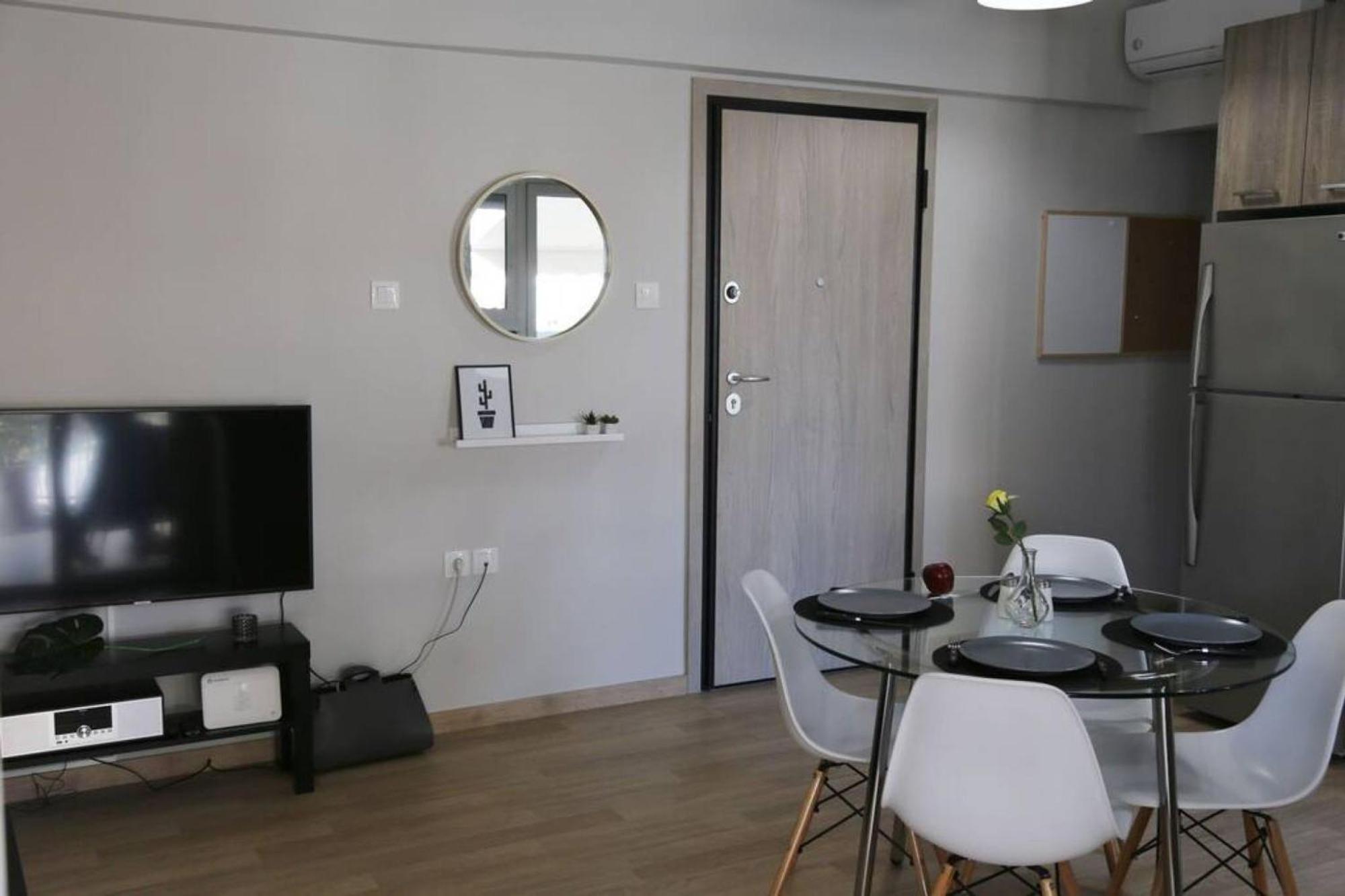 Penthouse Lux Flat With 2 Bd Next To Larissis Lägenhet Aten Exteriör bild