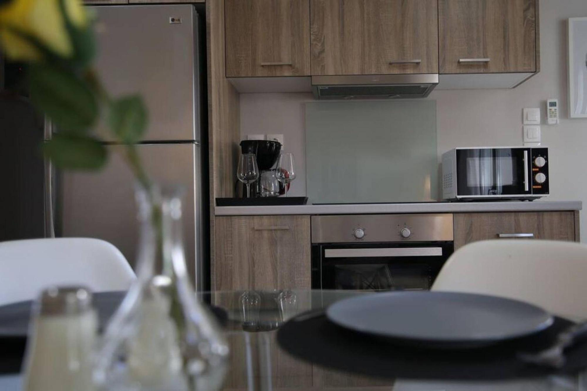 Penthouse Lux Flat With 2 Bd Next To Larissis Lägenhet Aten Exteriör bild